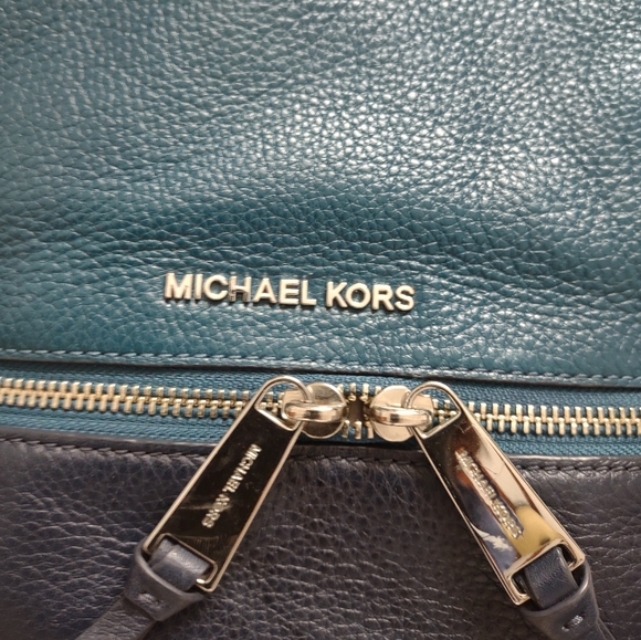 Michael Kors Rhea color block pebbled leather backpack medium - Picture 9 of 16